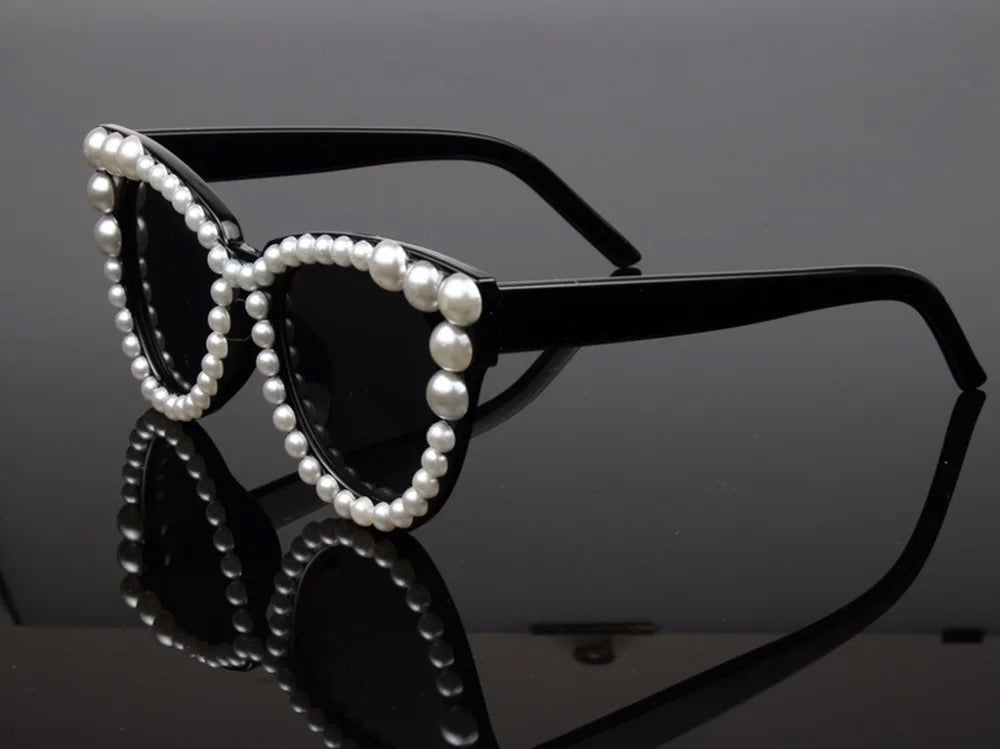 PEARL STUDDED SUNGLASSES