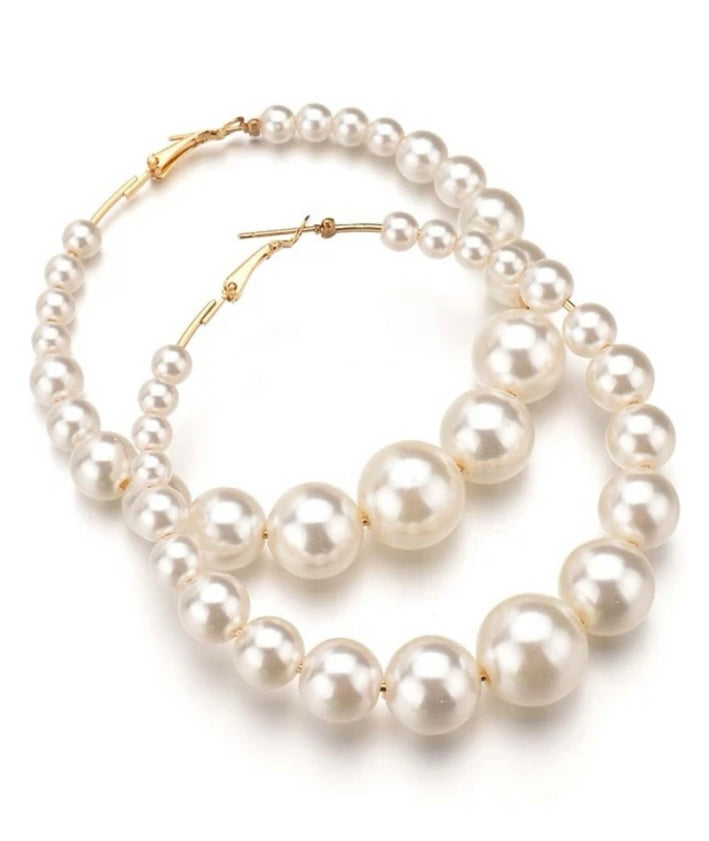 PEARLY HOOP EARRINGS