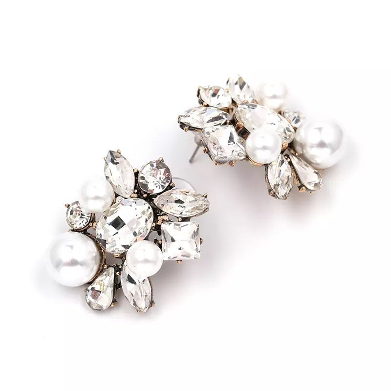 WYNTER STUD EARRINGS