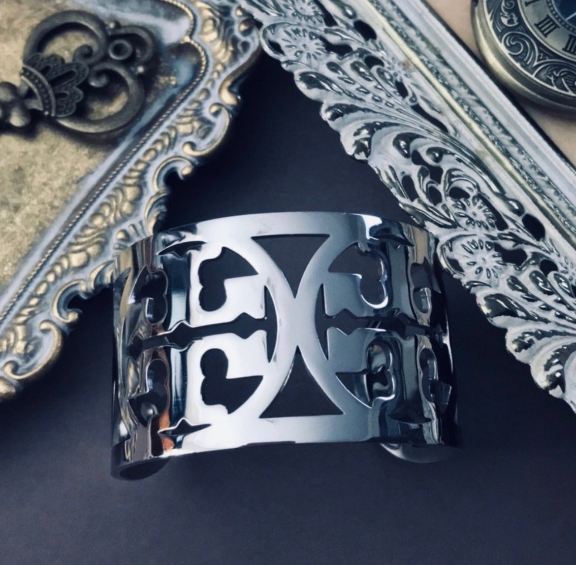 TIA CUFF BRACELET
