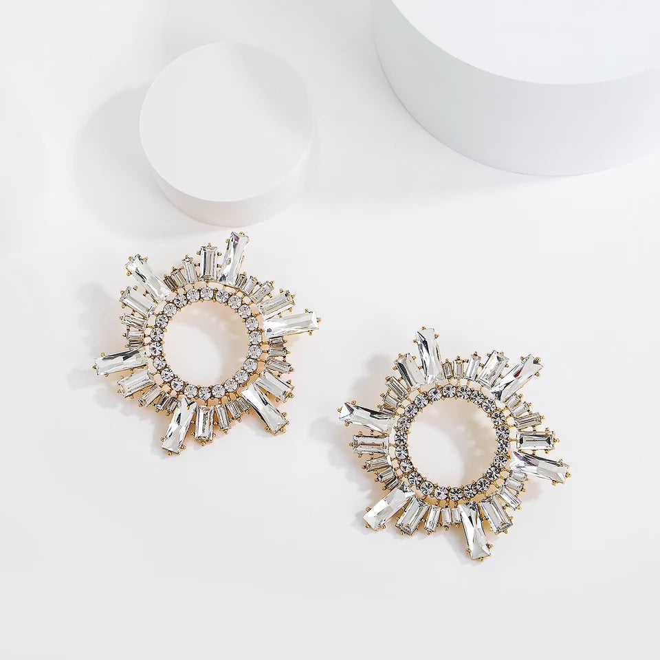 CASSIE OVERSIZED STUD EARRINGS
