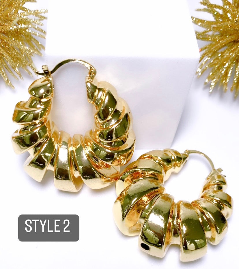GOLDIE CHUNKY HOOPS