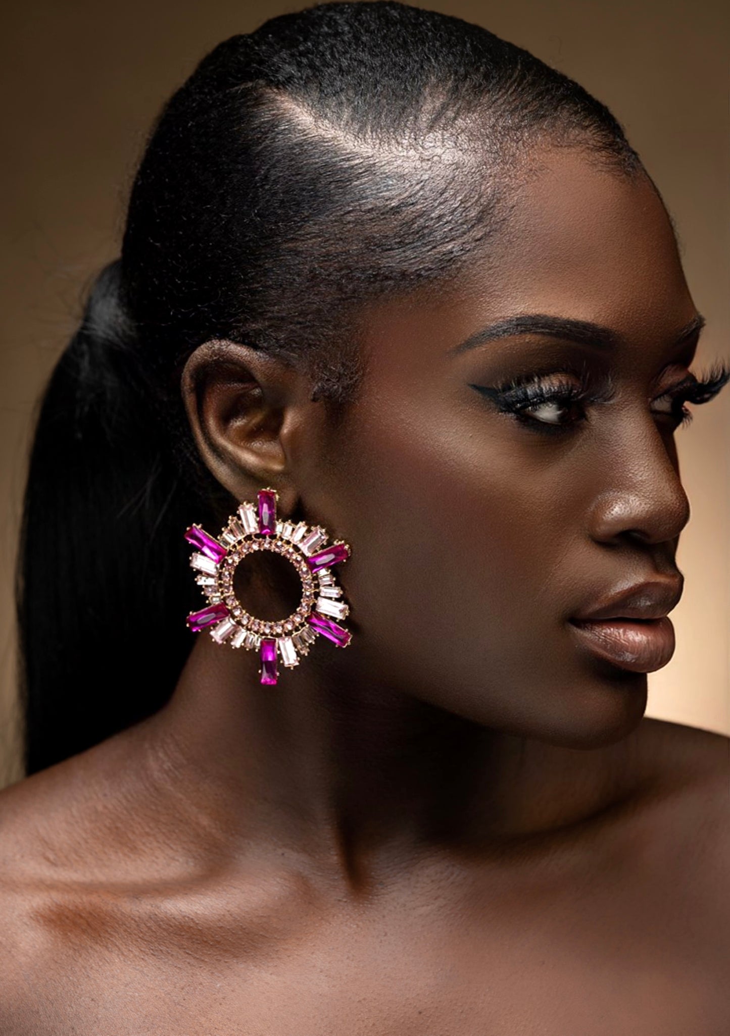CASSIE OVERSIZED STUD EARRINGS