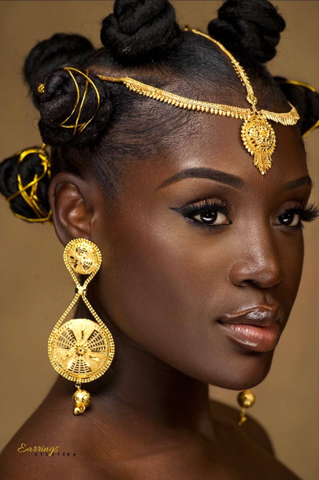 NAFISA STATEMENT EARRINGS
