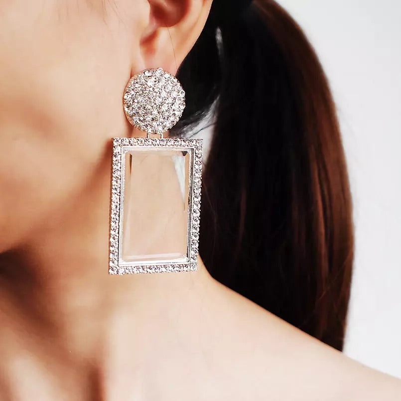 LOLA STATEMENT EARRINGS