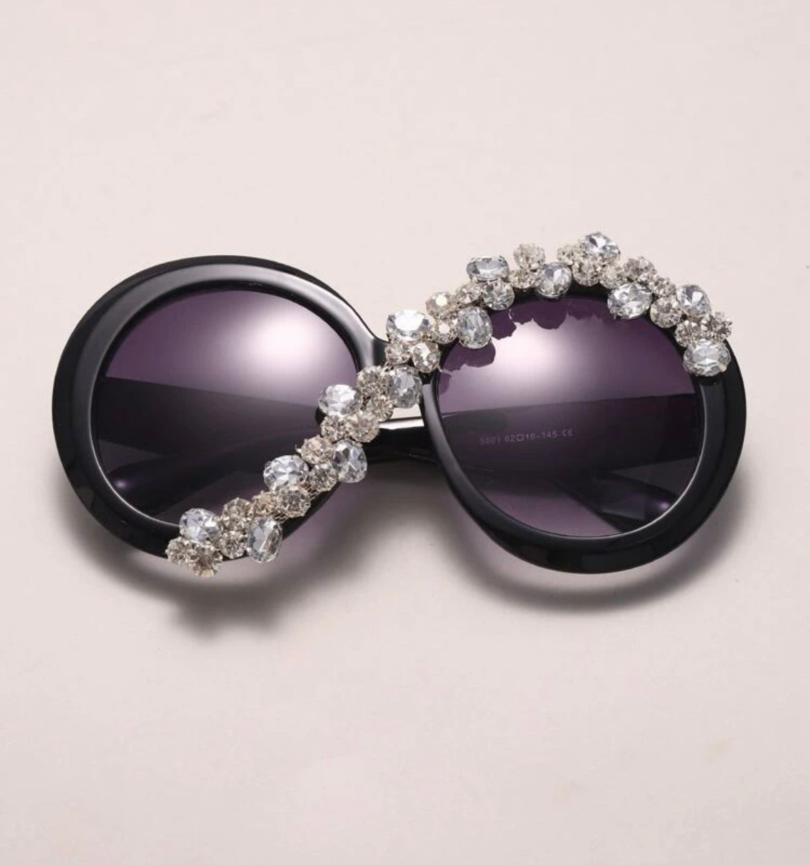 ALL EYES ON ME OVERSIZED SUNGLASSES
