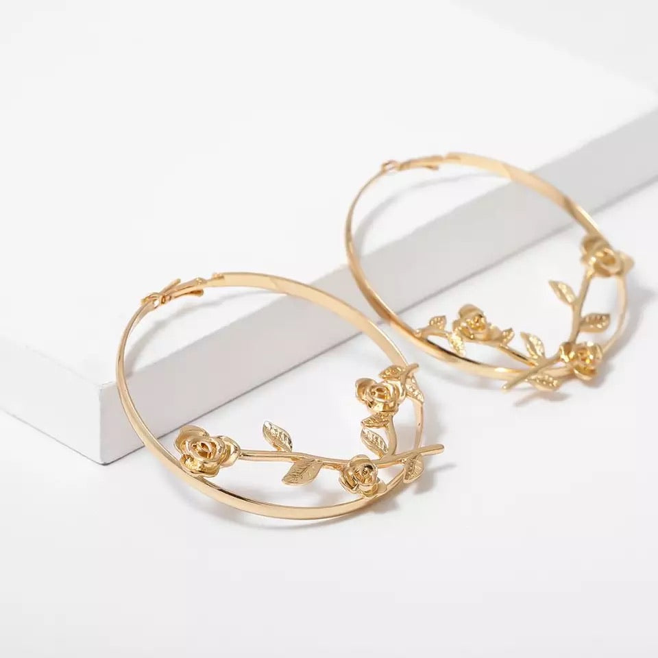 FLORAL HOOP EARRINGS