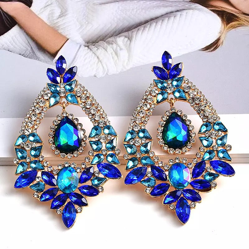 TAHITI STATEMENT EARRINGS