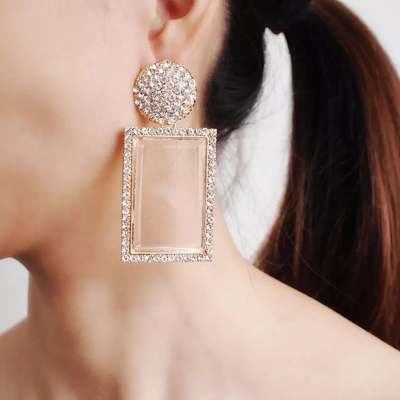 LOLA STATEMENT EARRINGS