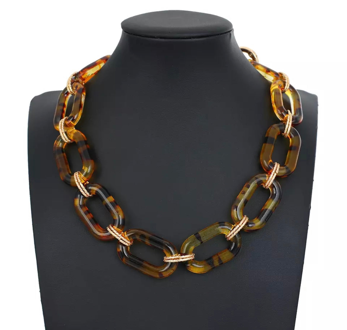 BROWNIE LINK NECKLACE