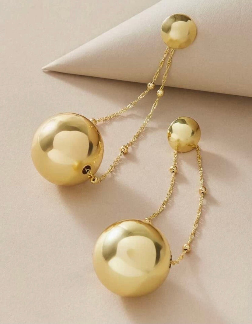 GISELLE DROP EARRINGS