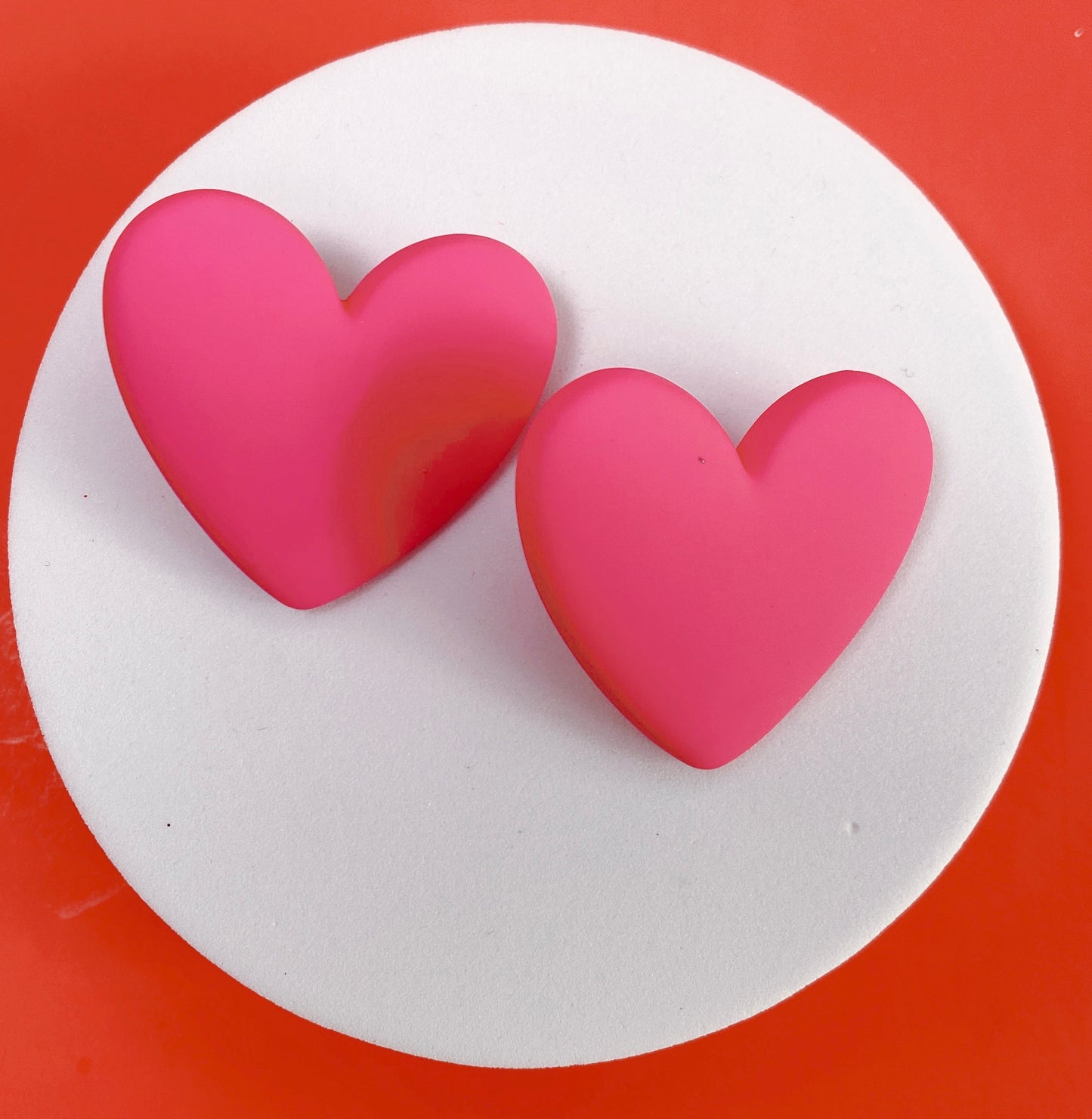 LOVE AFFAIR OVERSIZED STUDS