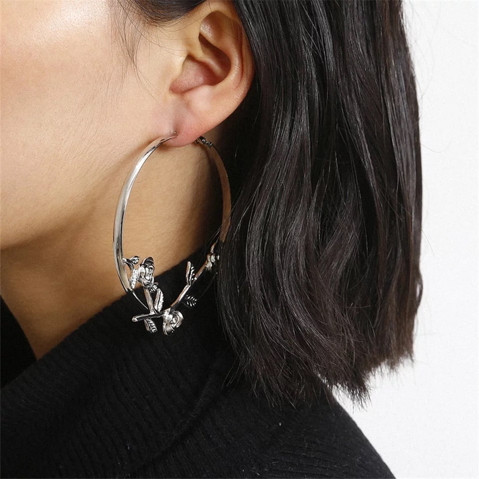 FLORAL HOOP EARRINGS