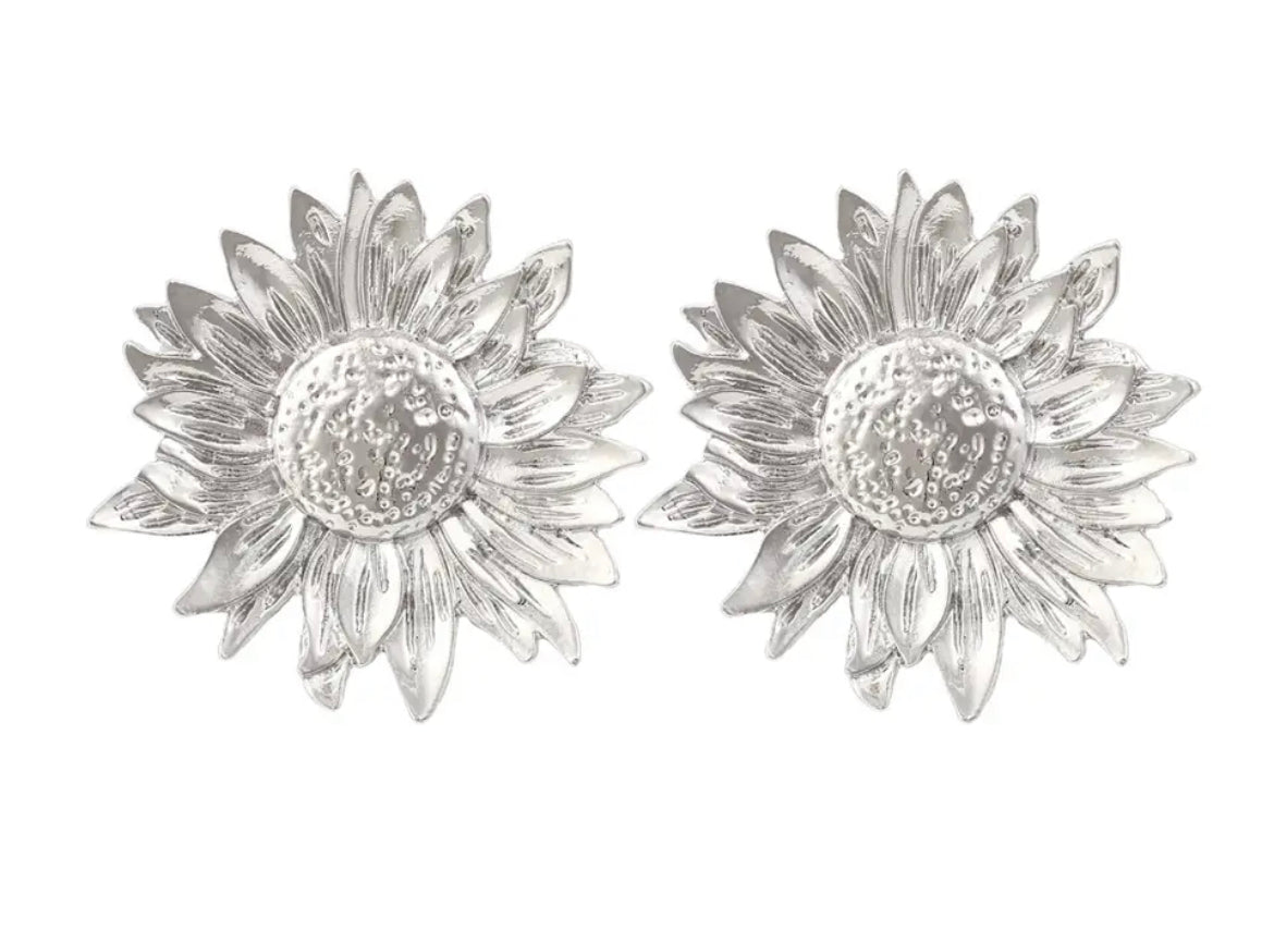 SUNFLOWER OVERSIZED STUD EARRINGS