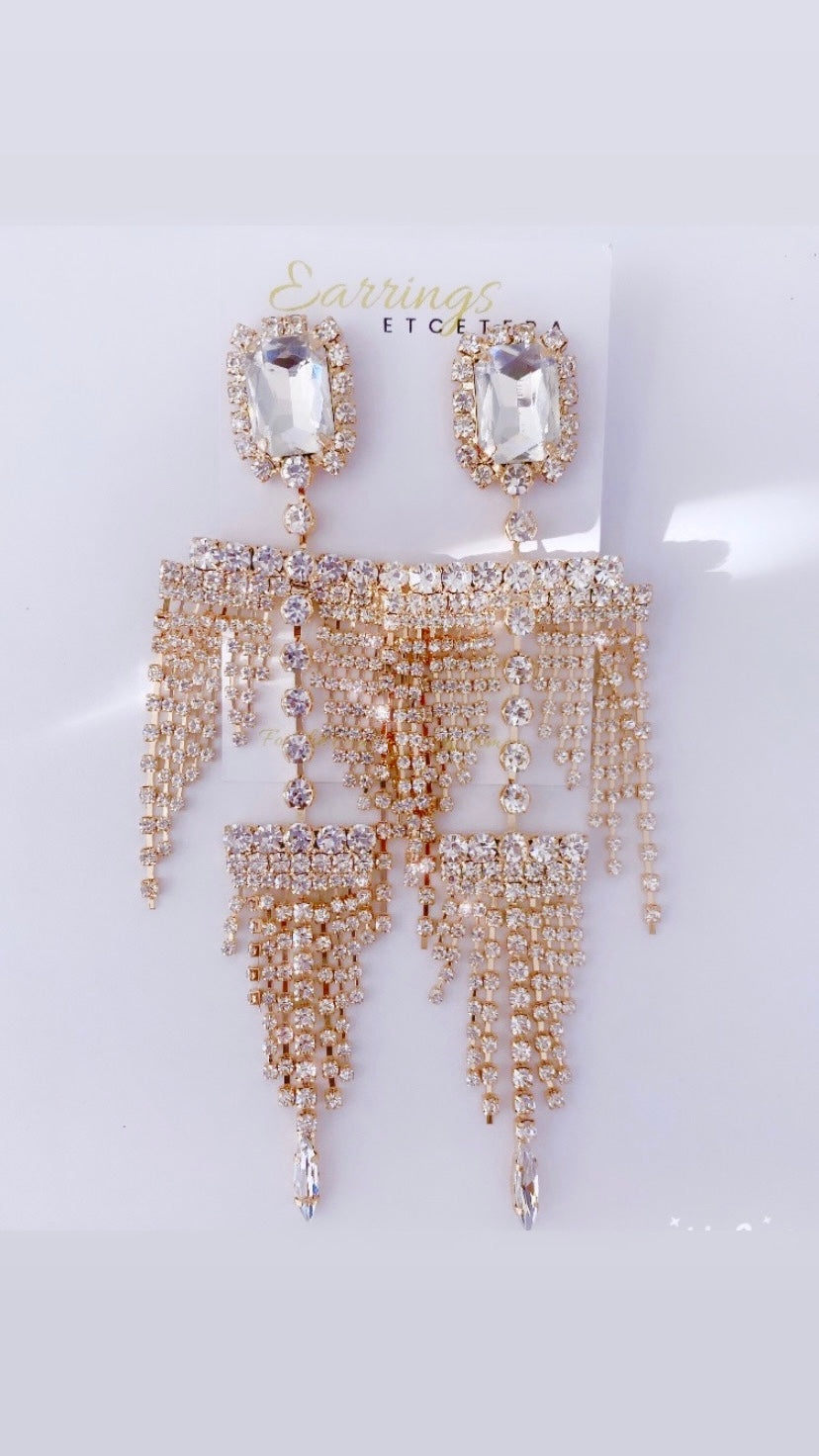 ROBYN LUXE EARRINGS