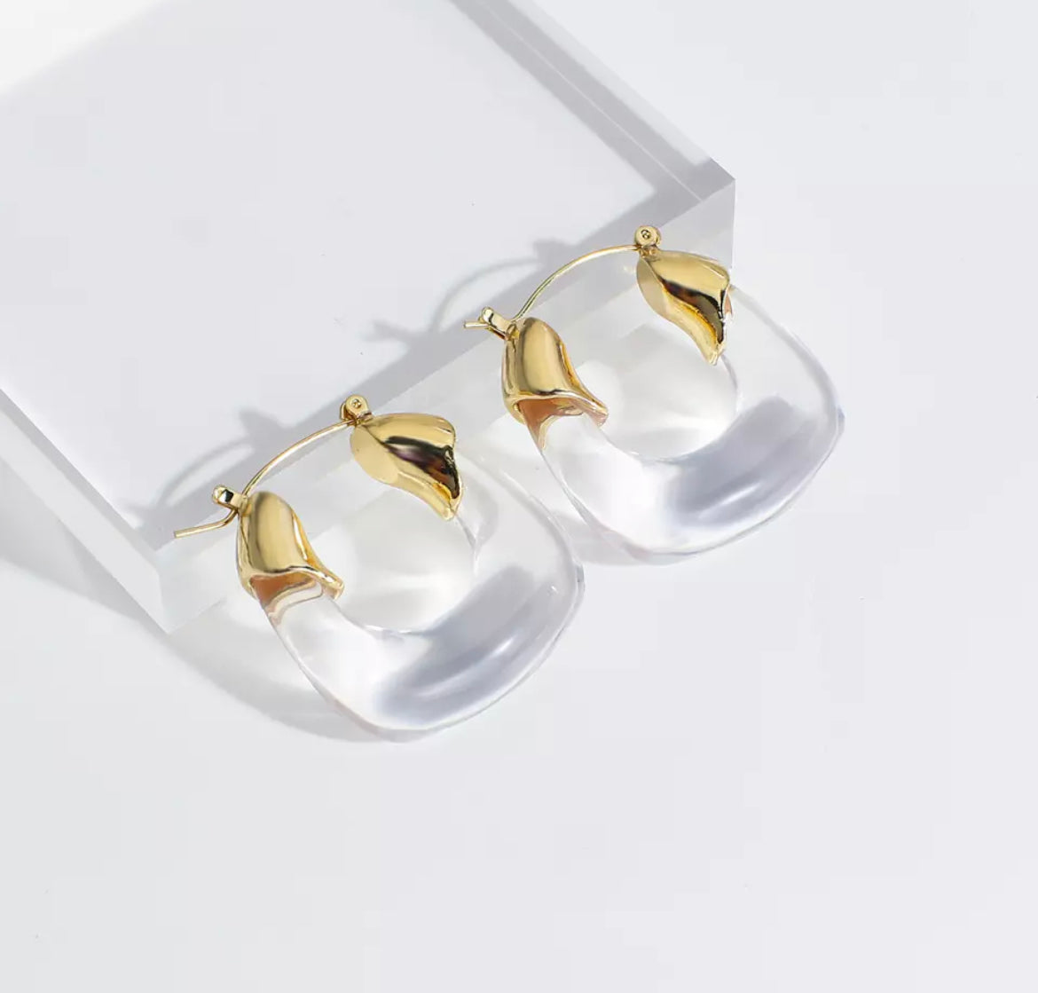 CLARICE CHUNKY HOOPS