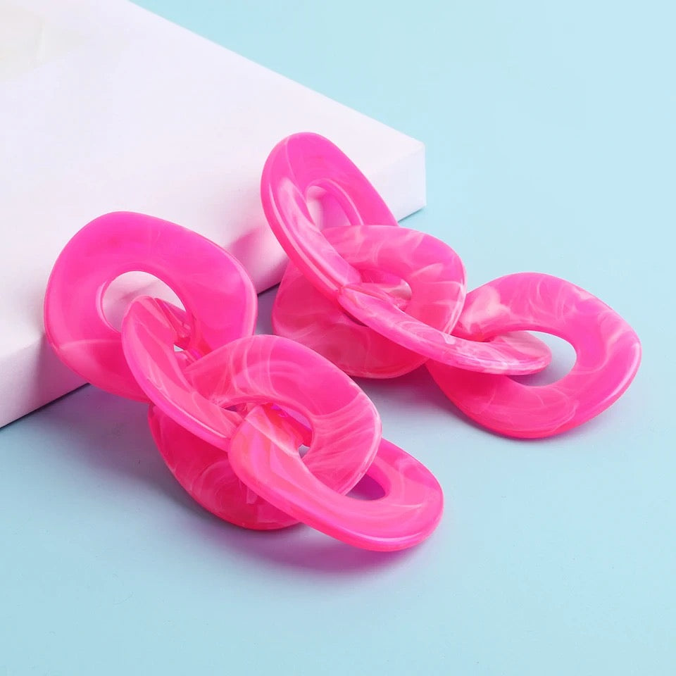 LINKED ACRYLIC DROP EARRINGS