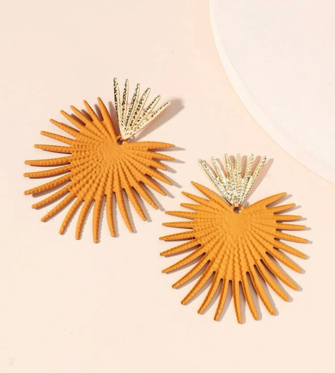 SPIKEY OVERSIZED STUD EARRINGS