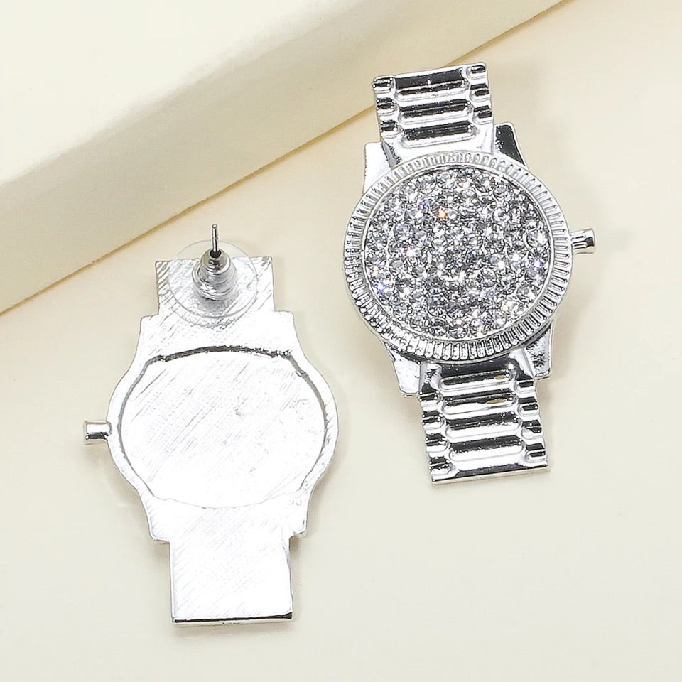 TIMELESS STUD EARRINGS