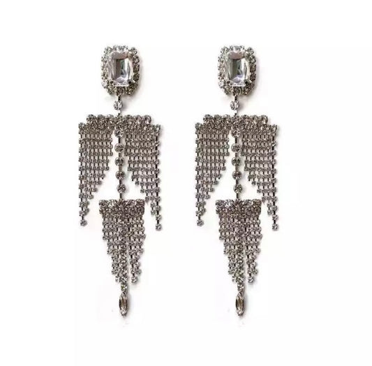 ROBYN LUXE EARRINGS