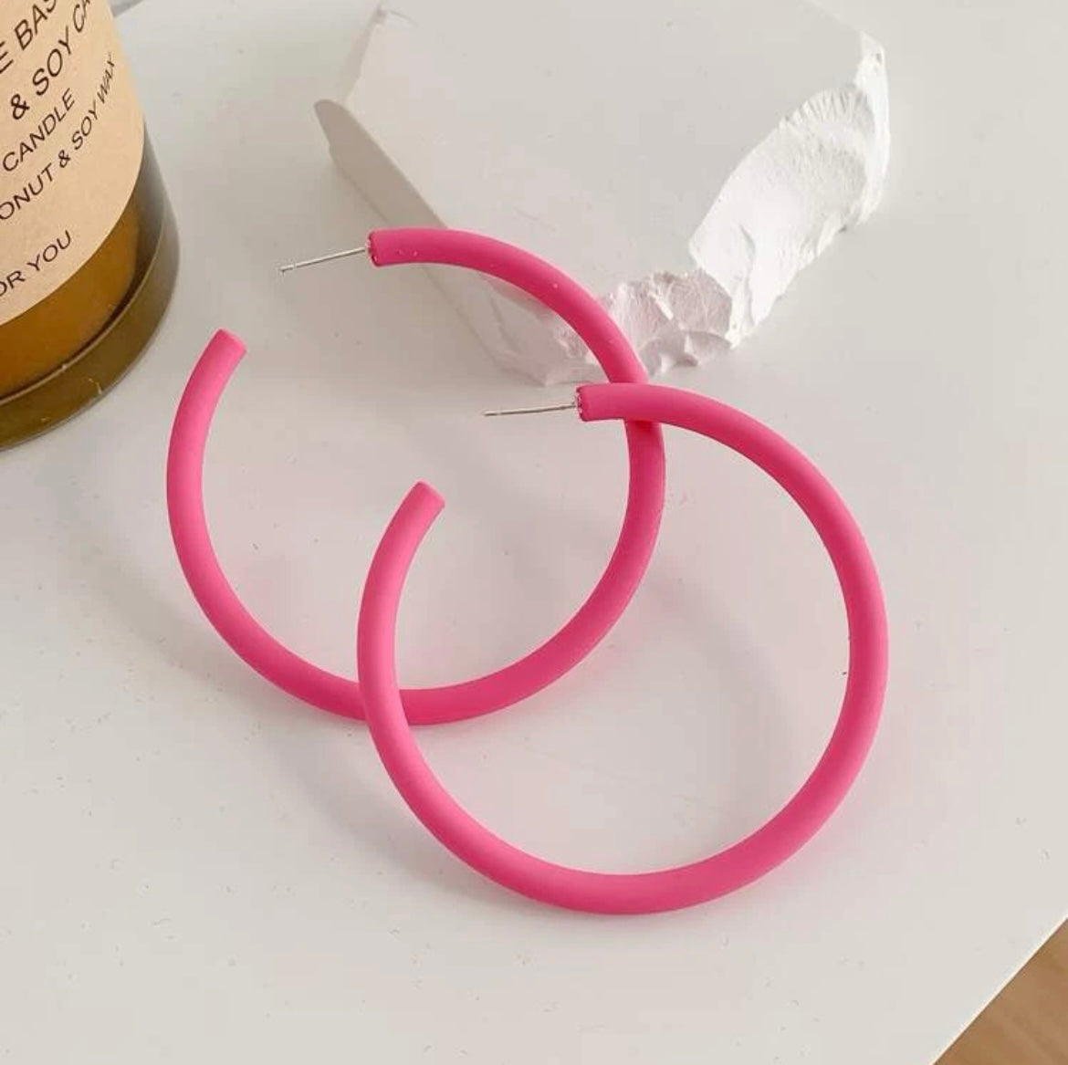 CANDY ACRYLIC HOOP EARRINGS