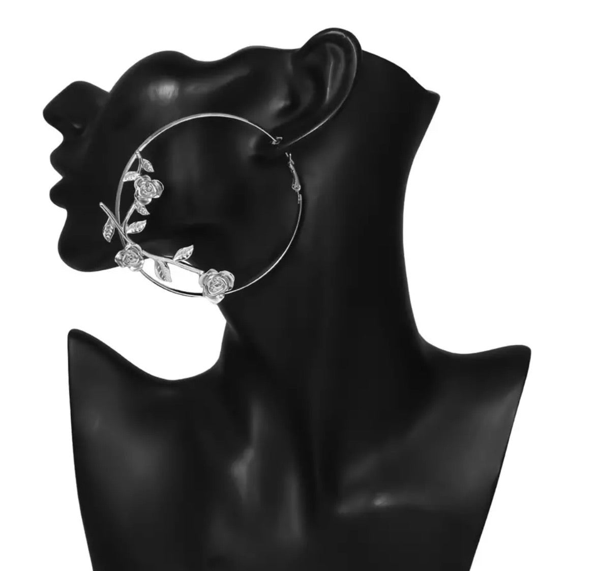 FLORAL HOOP EARRINGS