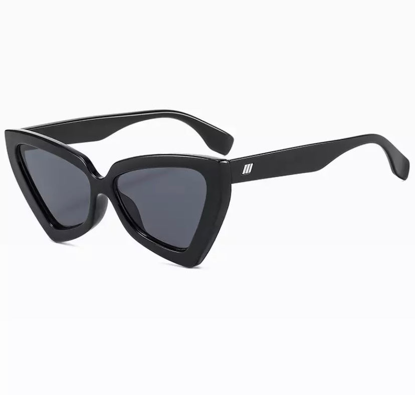 CAT EYE SUNGLASSES