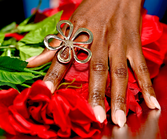 OVERSIZED FLORAL RING