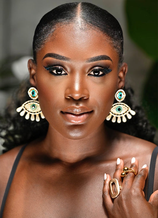 PRETTY EYES STATEMENT EARRINGS