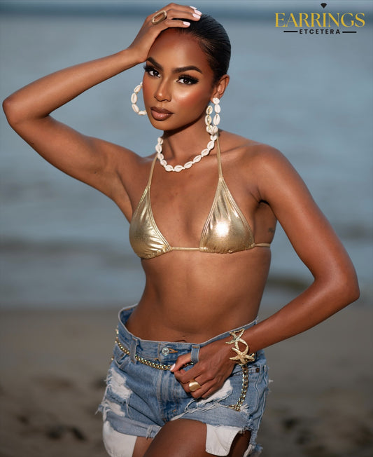 COWRIE SHELL NECKLACE