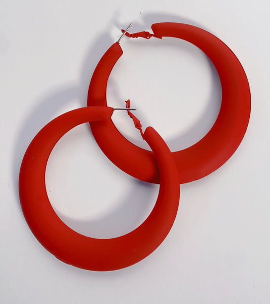 SCARLET HOOP EARRINGS