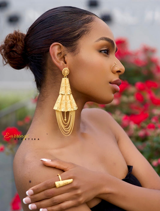 YASMIN STATEMENT EARRINGS